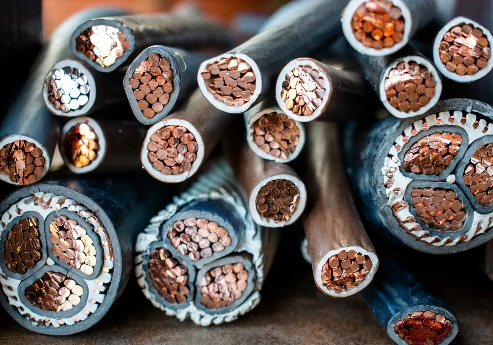 Copper Cables - Header